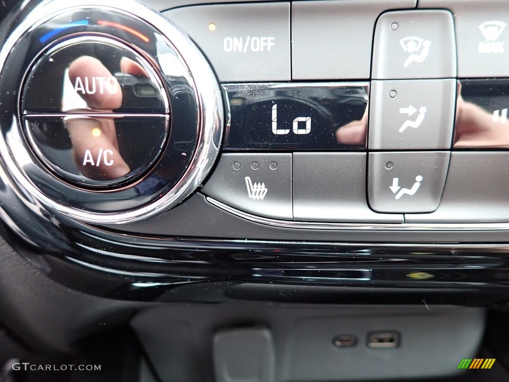2024 Chevrolet Trax LT Controls Photo #146287784