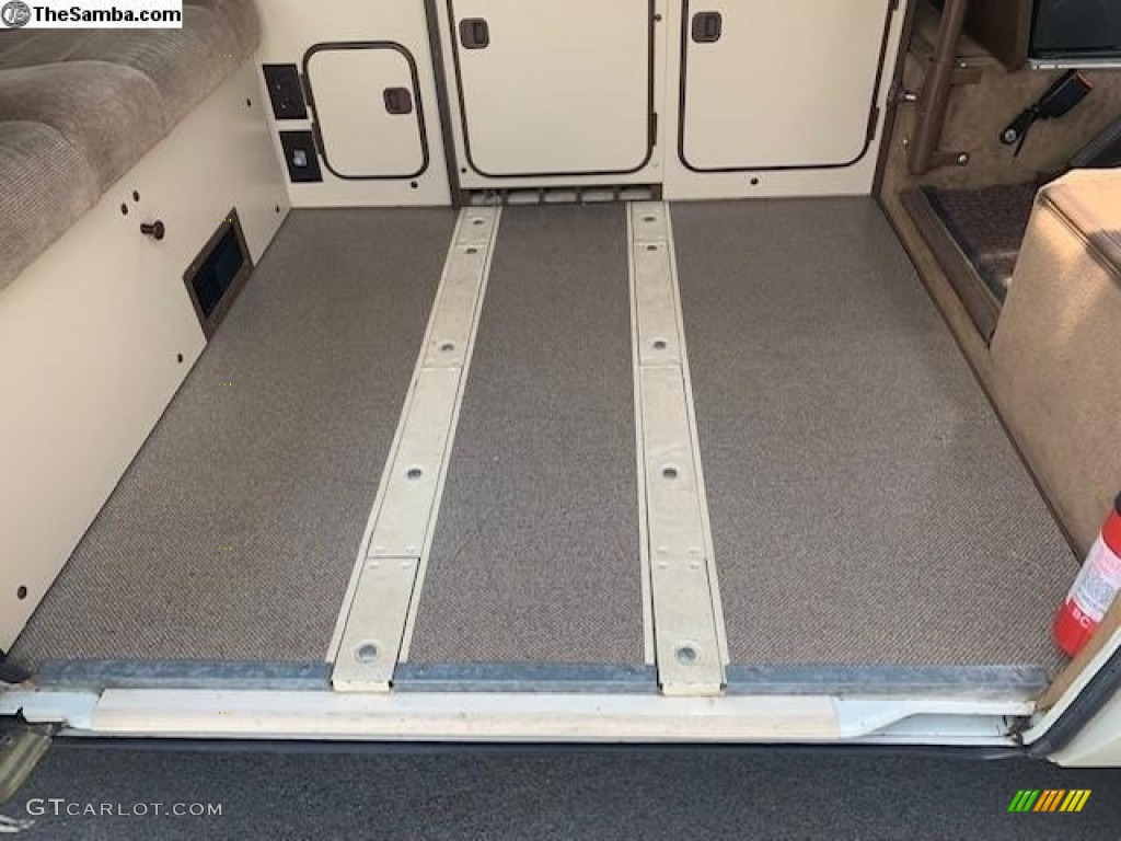 1985 Vanagon GL Camper - Pastel White / Beige photo #5