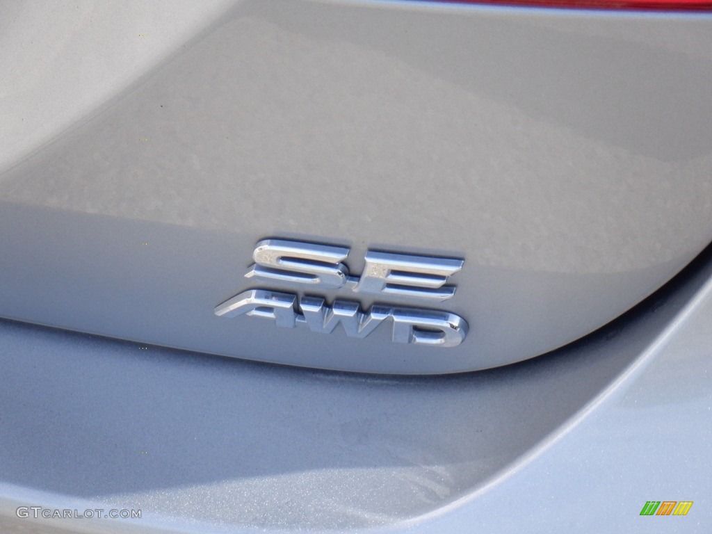2020 Camry SE AWD - Celestial Silver Metallic / Black photo #19