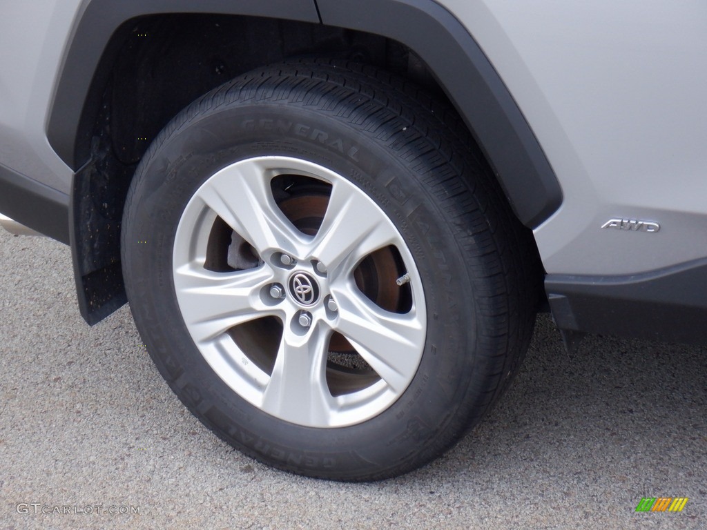 2019 Toyota RAV4 XLE AWD Hybrid Wheel Photos