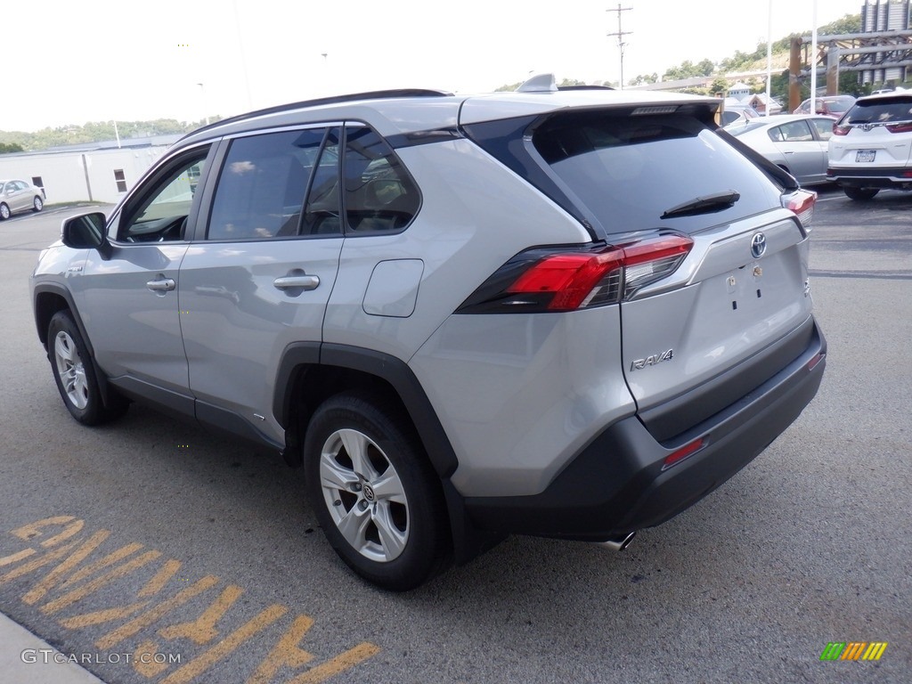 2019 RAV4 XLE AWD Hybrid - Silver Sky Metallic / Black photo #7