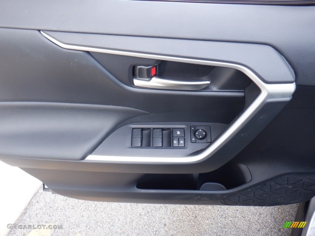 2019 RAV4 XLE AWD Hybrid - Silver Sky Metallic / Black photo #16
