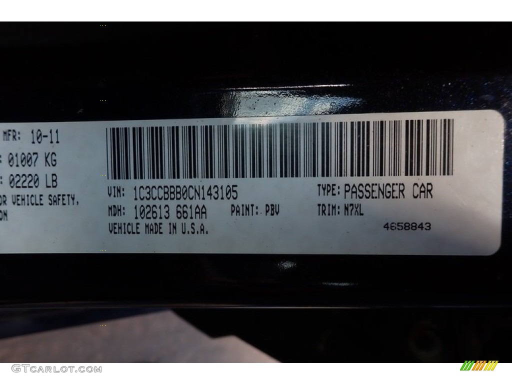 2012 200 Touring Sedan - Blackberry Pearl Coat / Black/Light Frost photo #20