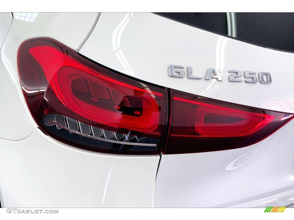 2021 GLA 250 4Matic - Polar White / Macchiato Beige photo #28