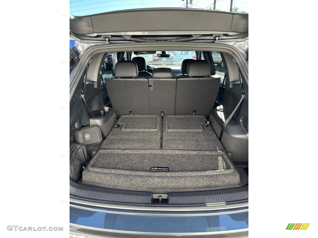 2022 Volkswagen Tiguan SE R-Line Trunk Photo #146293096