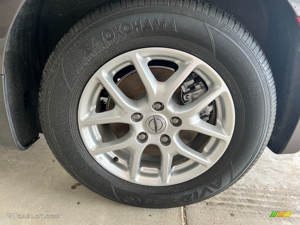 2021 Chrysler Voyager LXI Wheel Photo #146293133