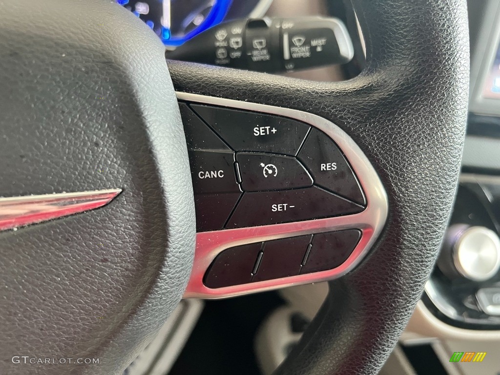 2021 Chrysler Voyager LXI Black/Alloy Steering Wheel Photo #146293364
