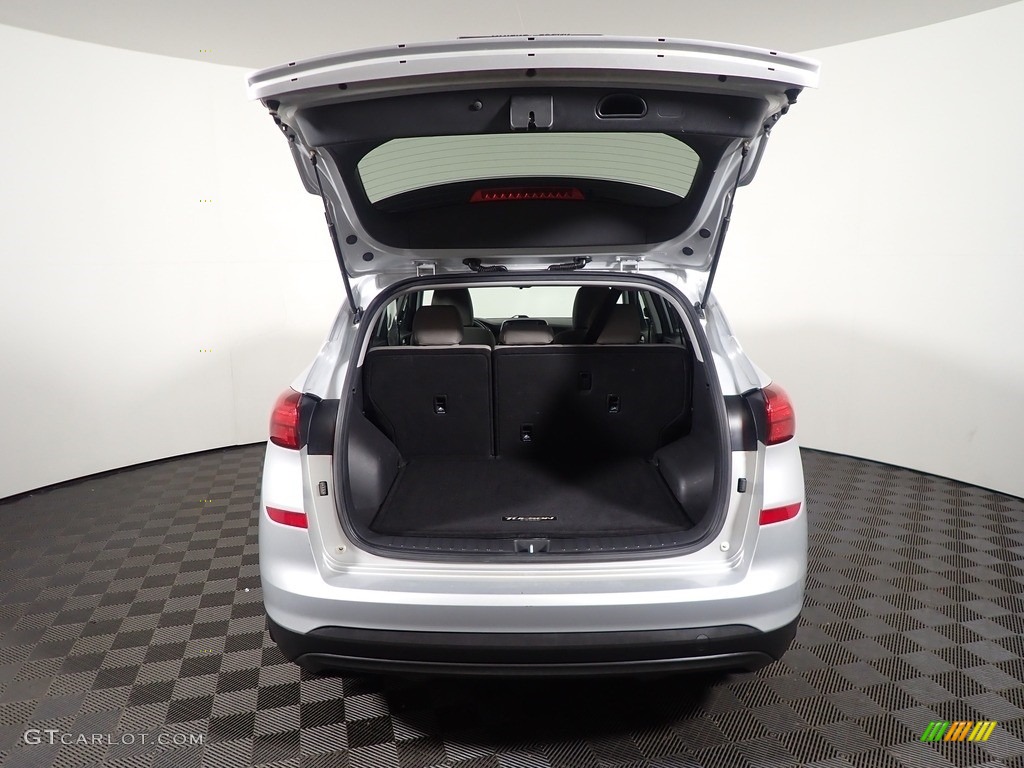 2019 Tucson Value - Molten Silver / Gray photo #12