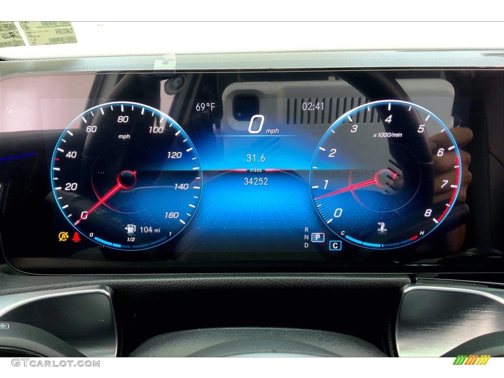 2020 GLB 250 - Polar White / Black photo #23