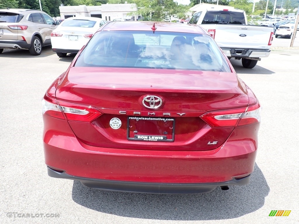 2020 Camry LE - Ruby Flare Pearl / Black photo #7