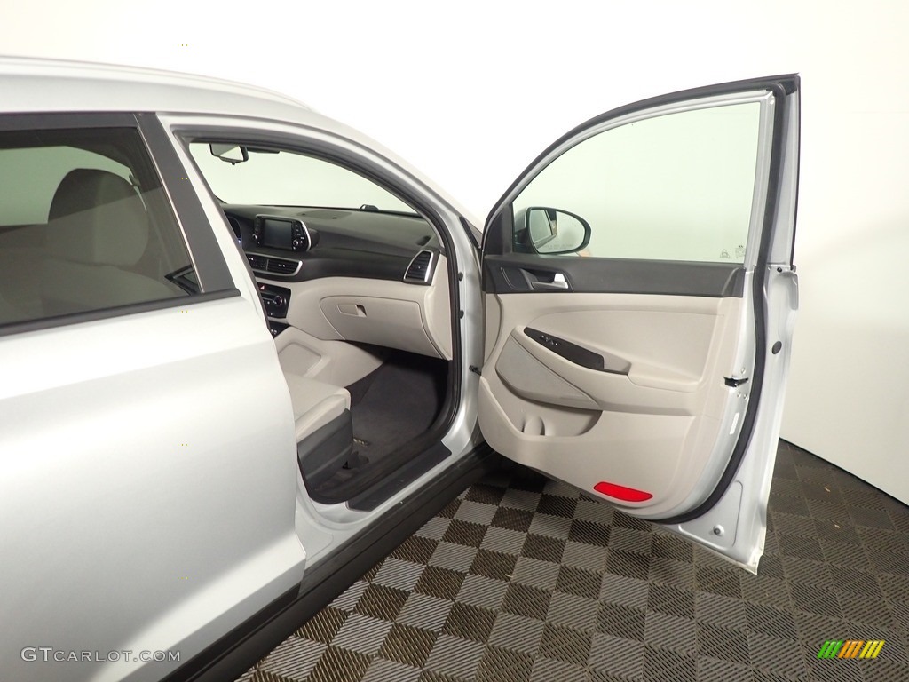 2019 Tucson Value - Molten Silver / Gray photo #33