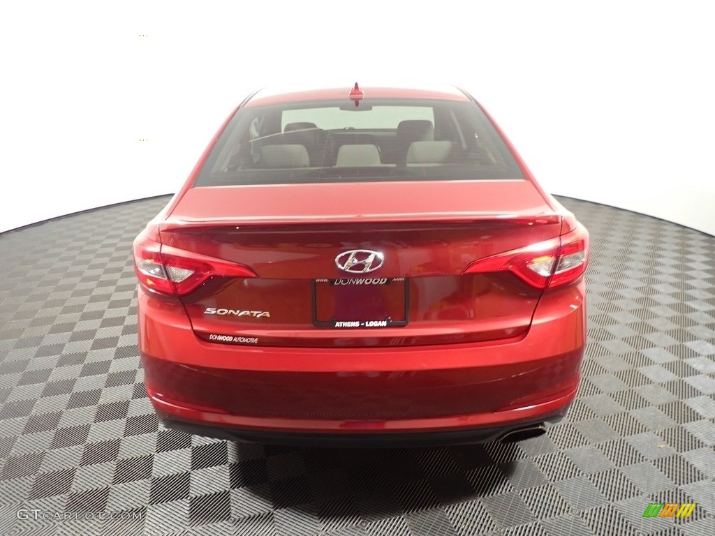 2016 Sonata SE - Venetian Red / Gray photo #11