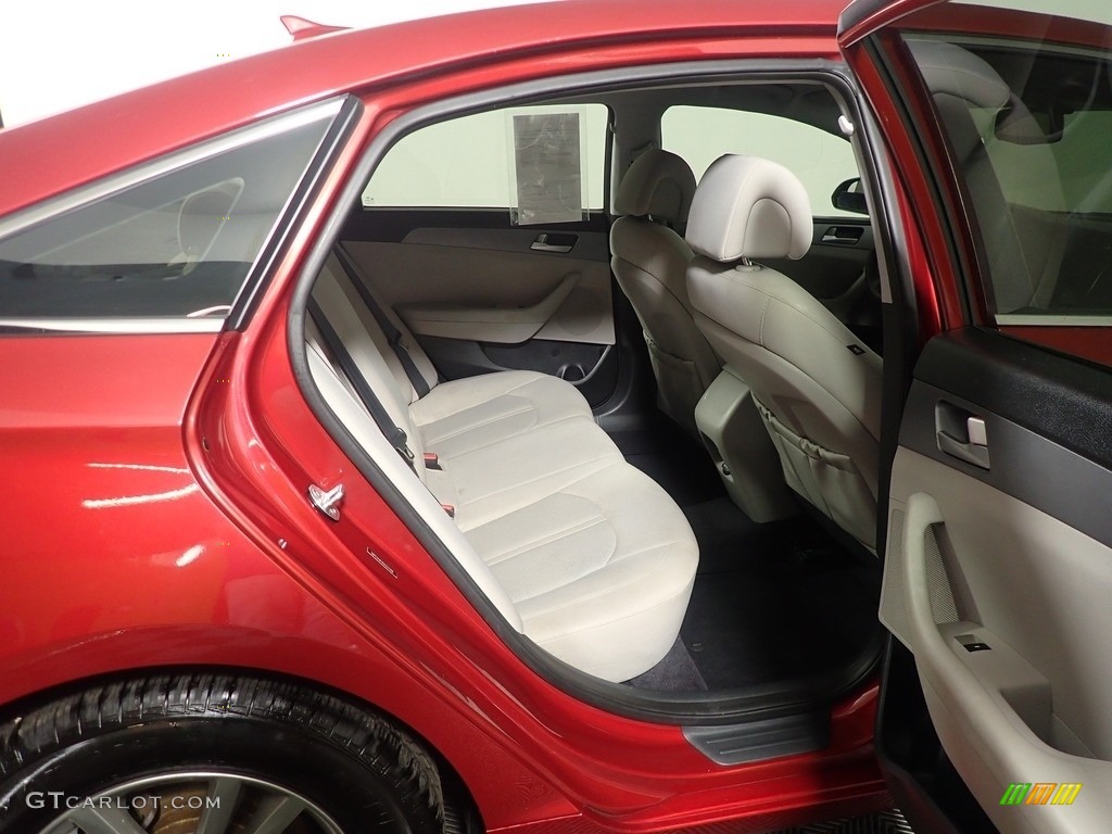 2016 Sonata SE - Venetian Red / Gray photo #32