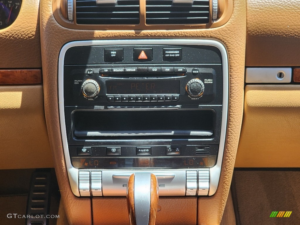 2006 Porsche Cayenne Standard Cayenne Model Controls Photo #146294624