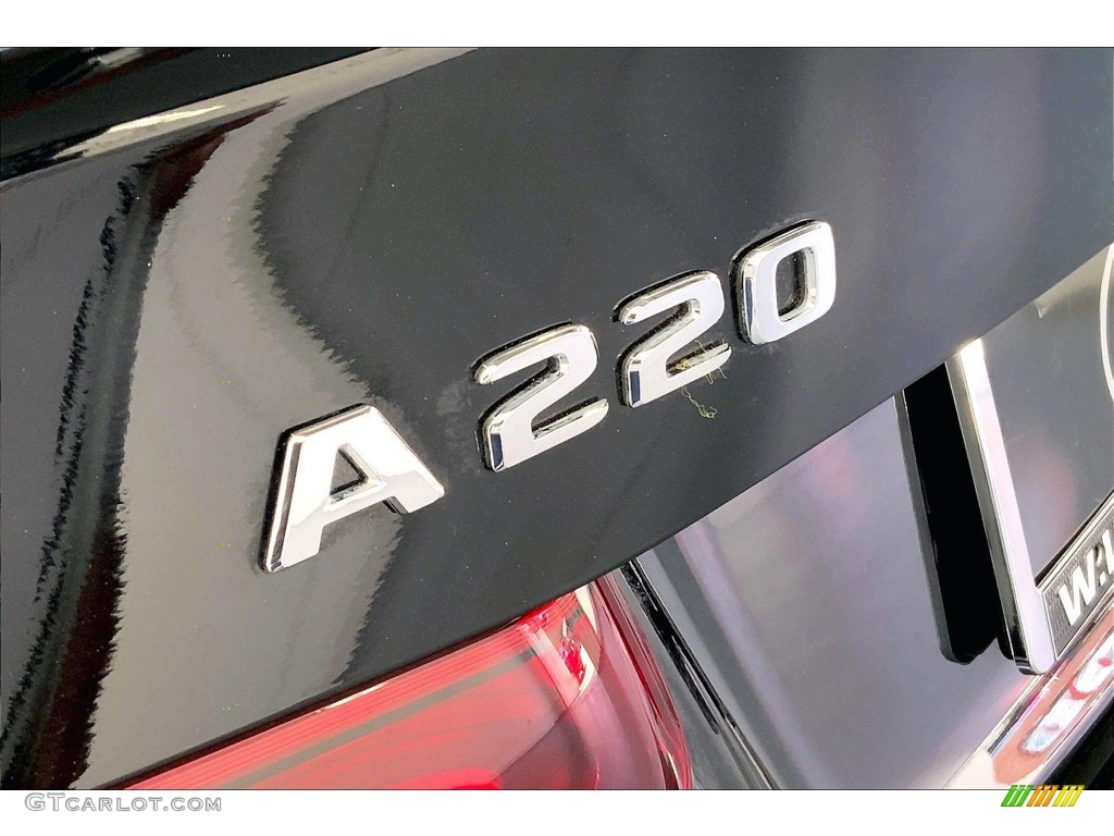 2020 A 220 Sedan - Cosmos Black Metallic / Classic Red/Black photo #31