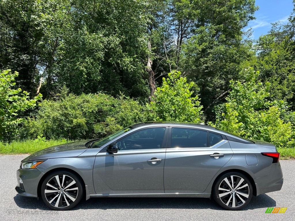 2019 Altima SR - Gun Metallic / Charcoal photo #1