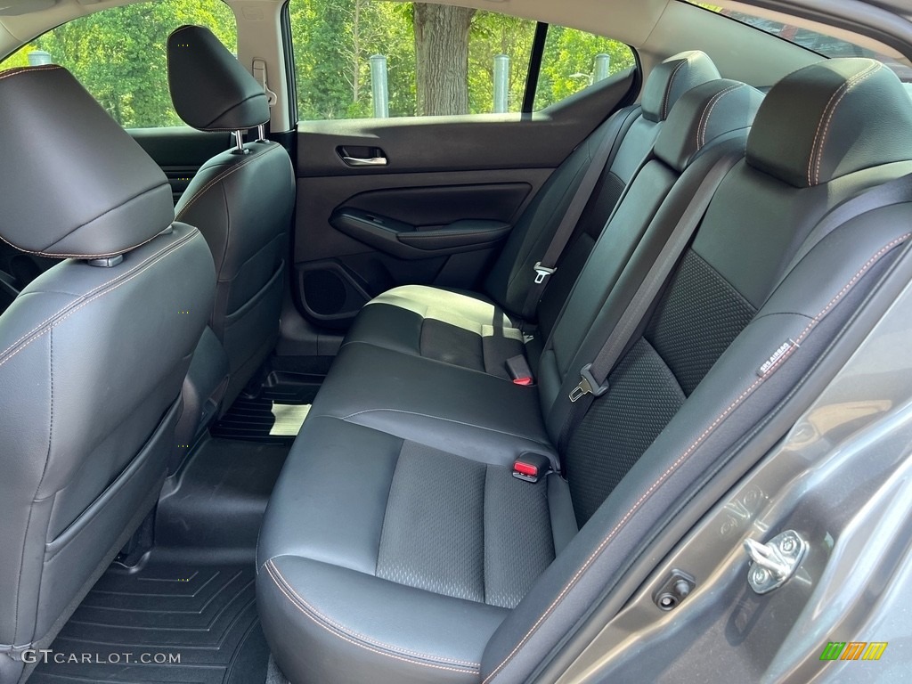 2019 Nissan Altima SR Interior Color Photos