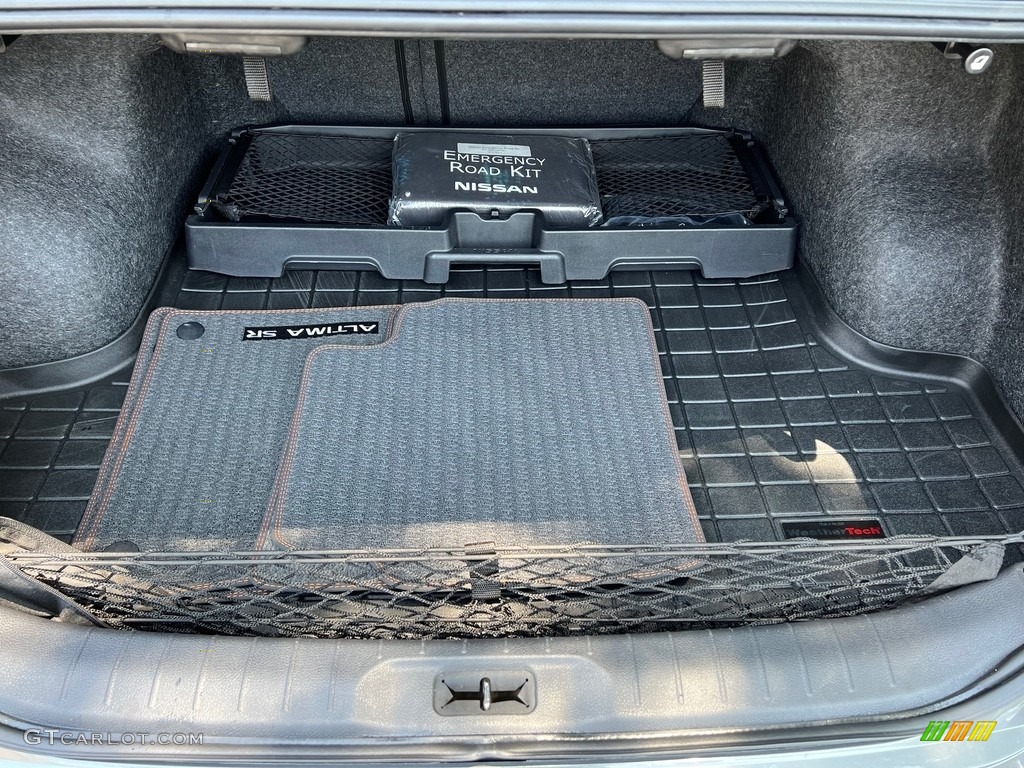 2019 Nissan Altima SR Trunk Photos