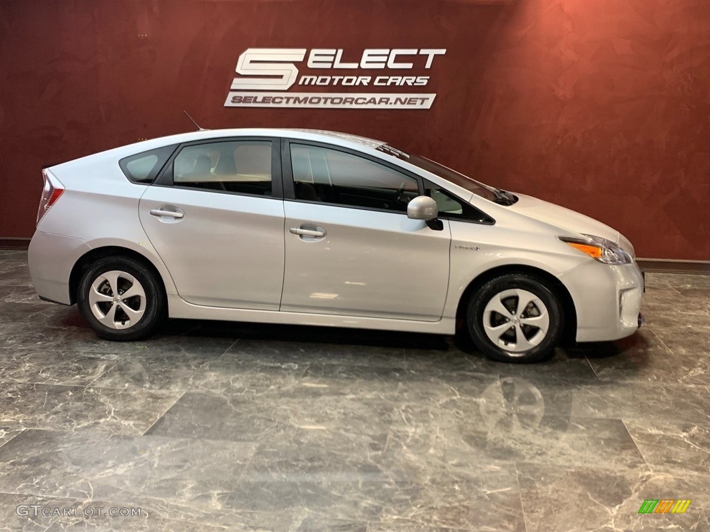 2015 Prius Four Hybrid - Classic Silver Metallic / Dark Gray photo #4