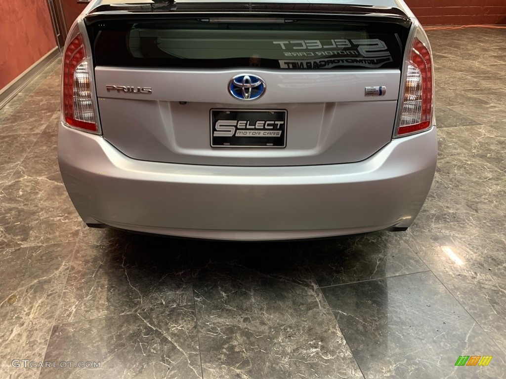 2015 Prius Four Hybrid - Classic Silver Metallic / Dark Gray photo #5