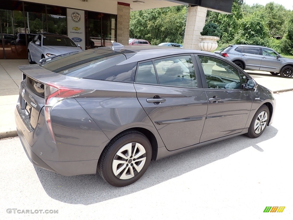 2018 Prius Four - Magnetic Gray Metallic / Black photo #8