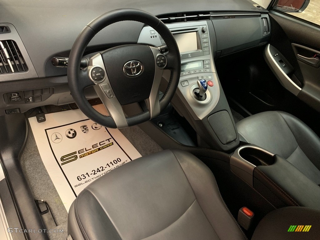 2015 Prius Four Hybrid - Classic Silver Metallic / Dark Gray photo #8