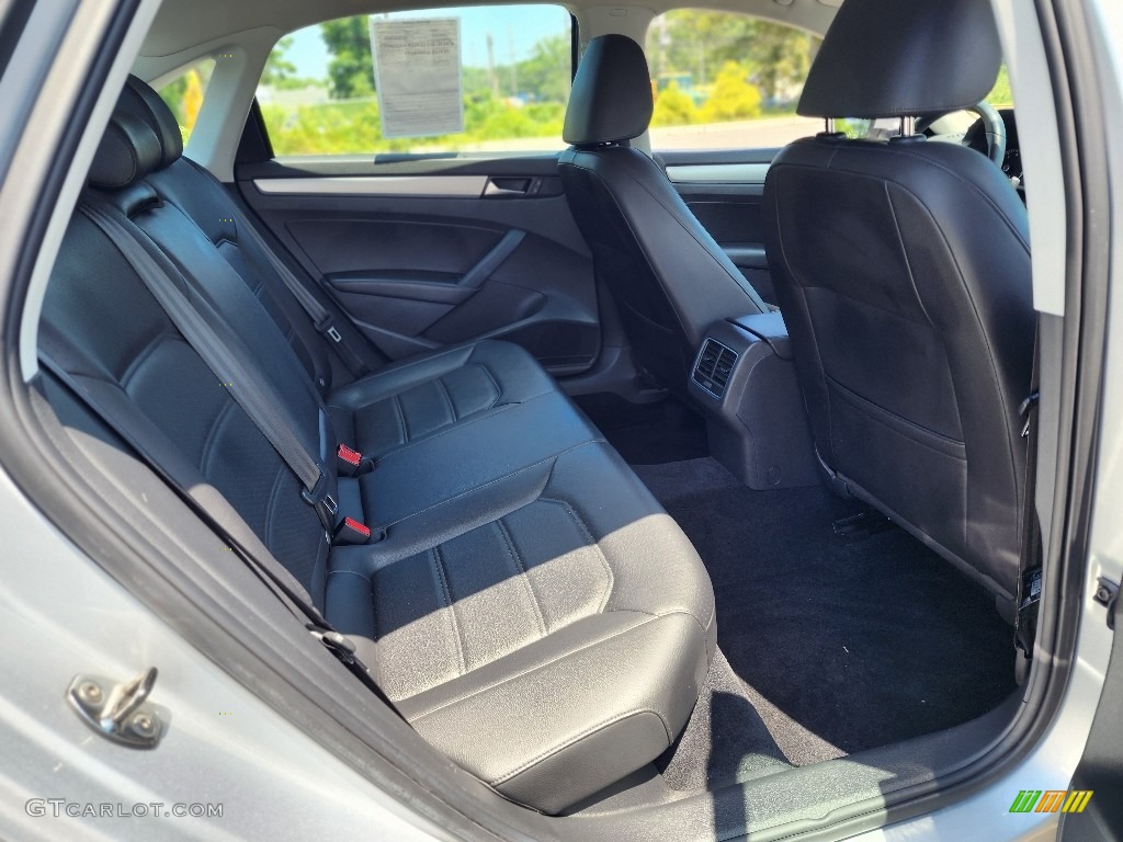 Titan Black Interior 2013 Volkswagen Passat 2.5L SE Photo #146296553