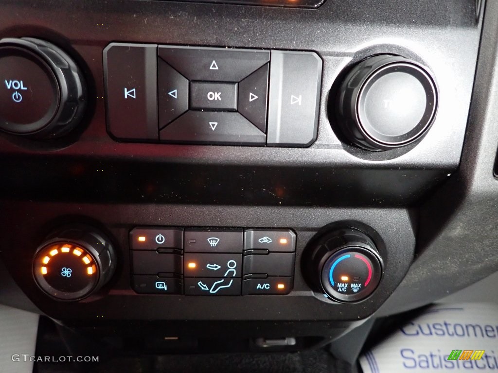 2022 Ford F250 Super Duty XL Crew Cab 4x4 Controls Photo #146296640