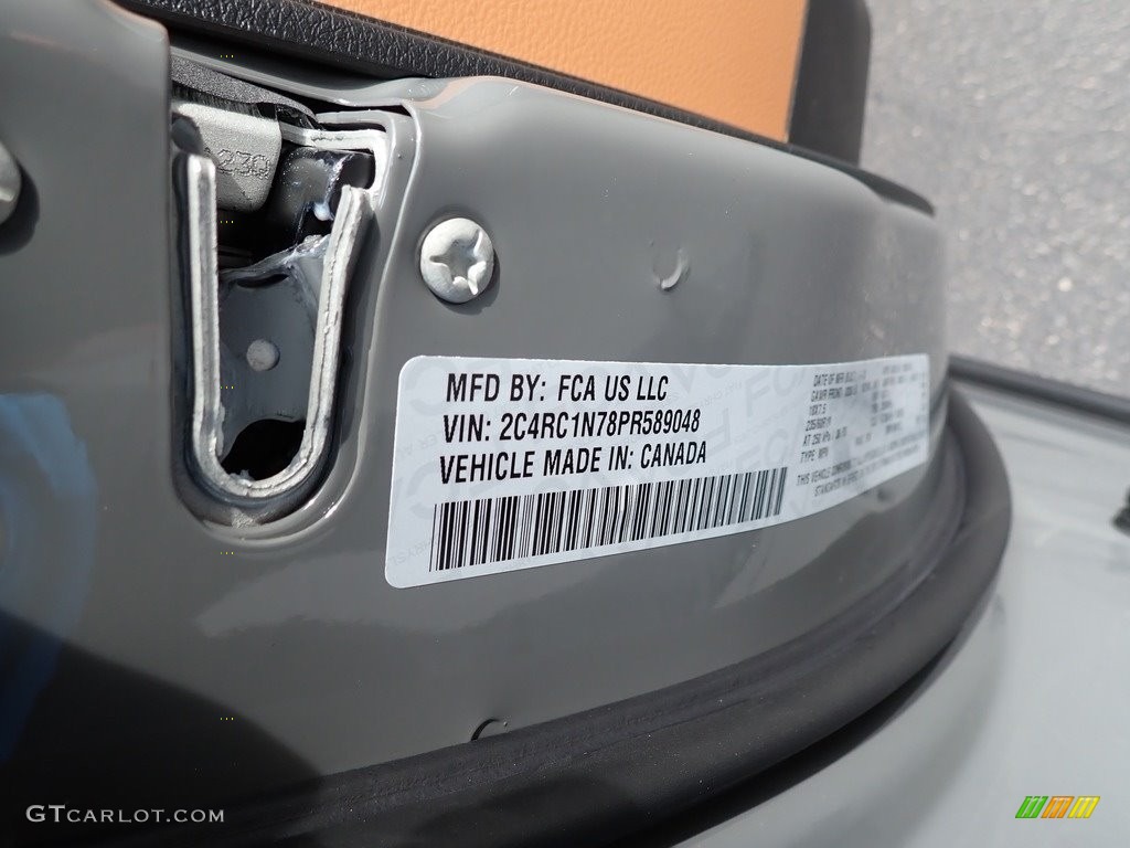 2023 Pacifica Pinnacle Plug-In Hybrid - Ceramic Gray / Caramel/Black photo #16