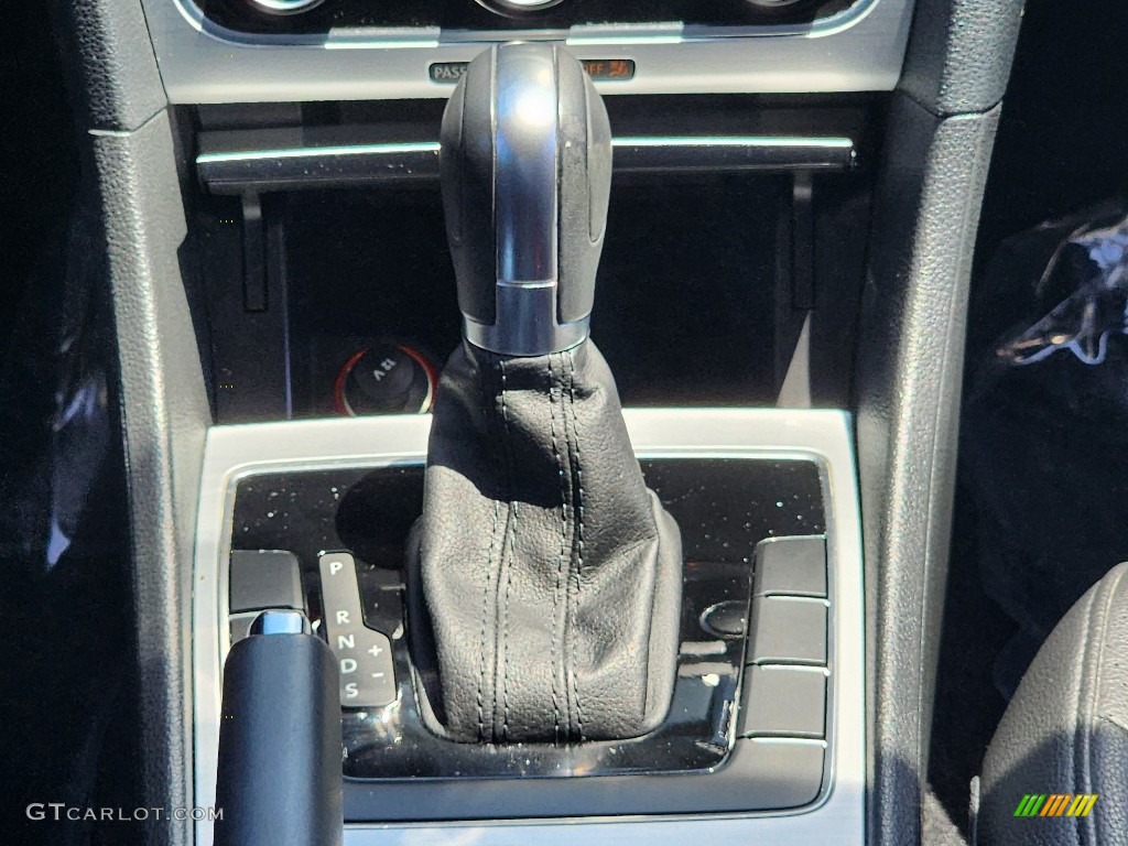 2013 Volkswagen Passat 2.5L SE Transmission Photos