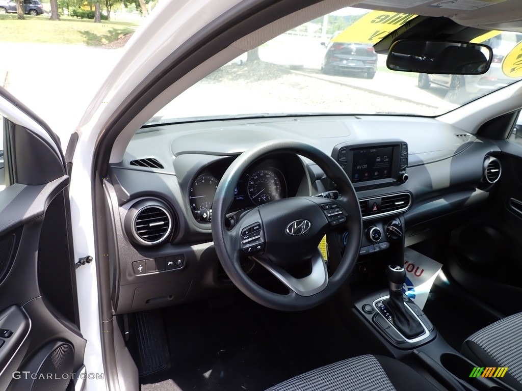 2020 Hyundai Kona SE AWD Dashboard Photos
