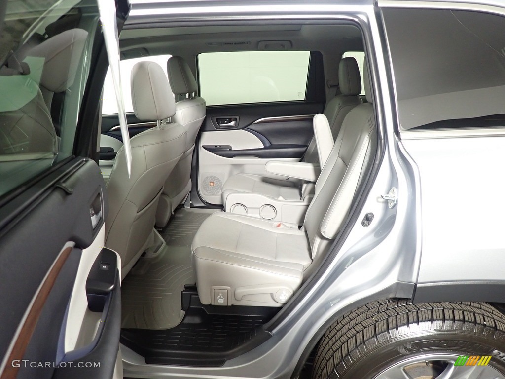 2016 Highlander Limited Platinum AWD - Silver Sky Metallic / Ash photo #33