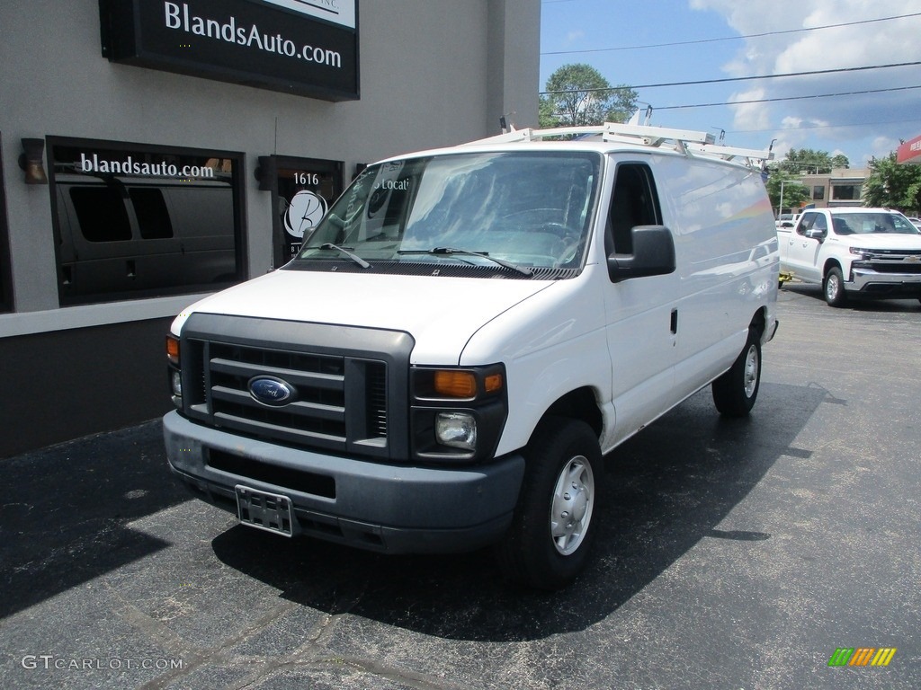 2014 E-Series Van E250 Cargo Van - Oxford White / Medium Flint photo #2