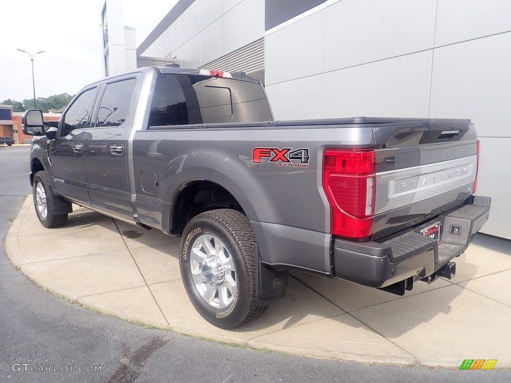 2022 F350 Super Duty Platinum Crew Cab 4x4 - Carbonized Gray / Black Onyx photo #3