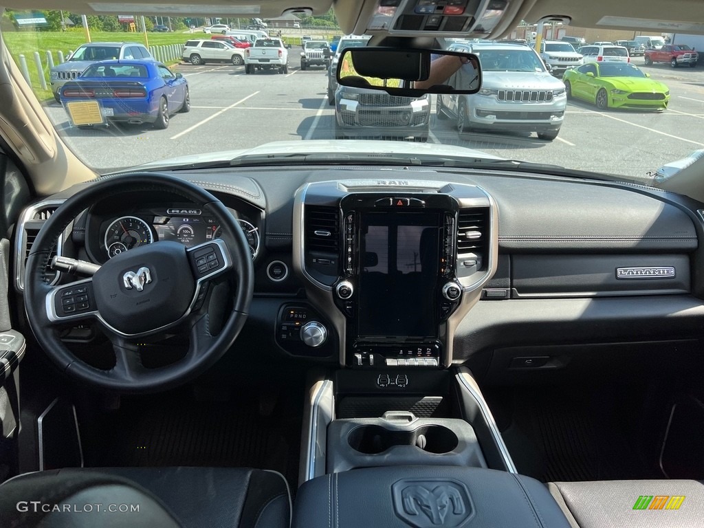 2022 Ram 2500 Laramie Crew Cab 4x4 Dashboard Photos
