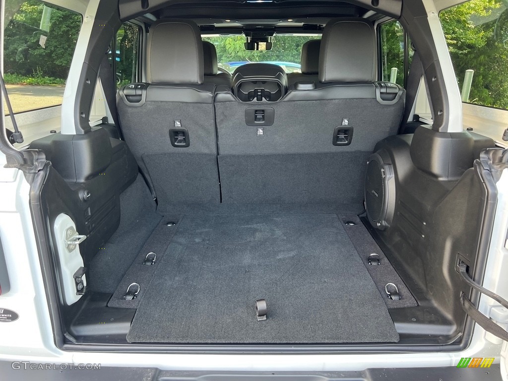 2024 Jeep Wrangler 4-Door Sahara 4x4 Trunk Photo #146304036