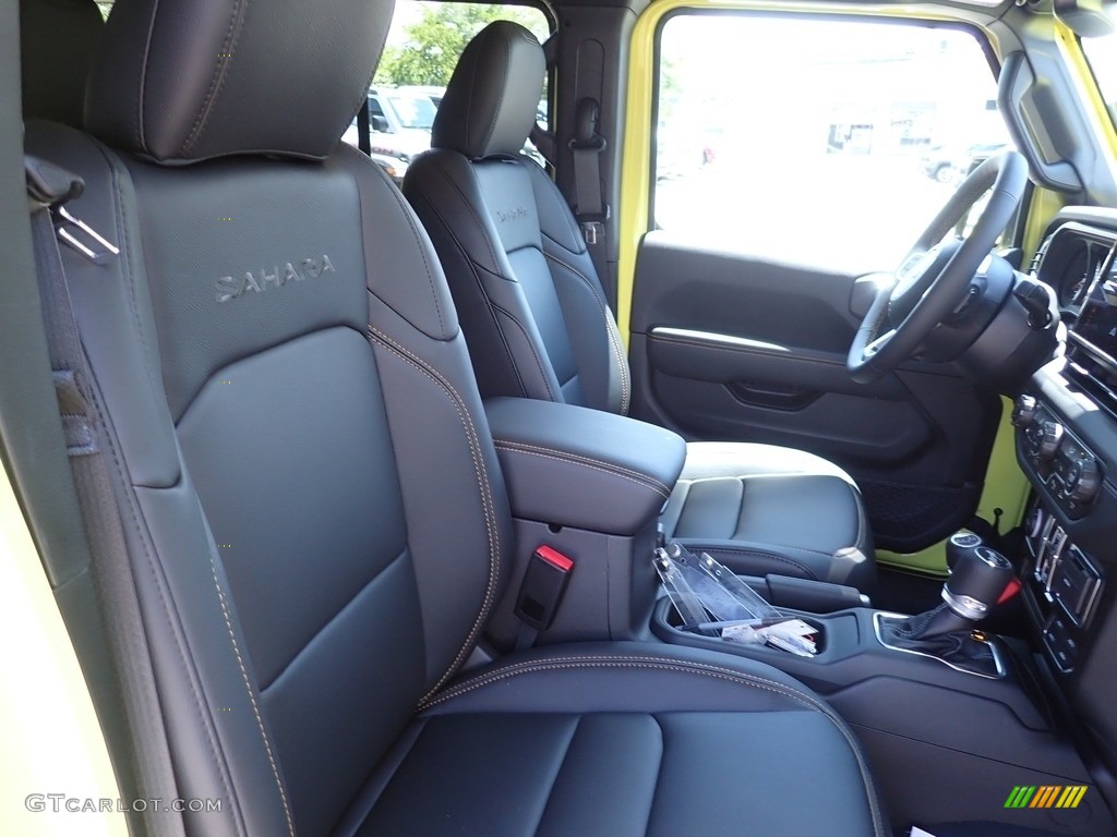 2024 Jeep Wrangler 4-Door Sahara 4x4 Front Seat Photo #146305952