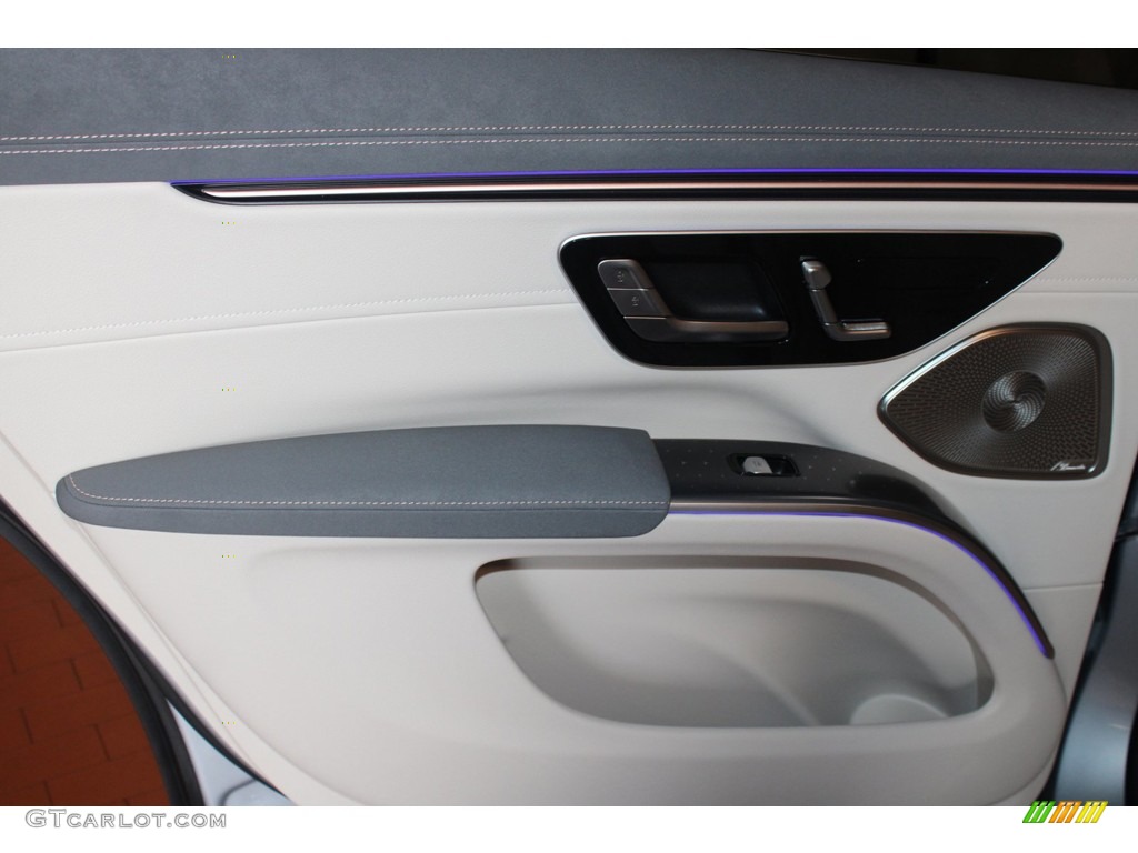 2023 Mercedes-Benz EQS 450+ SUV Door Panel Photos