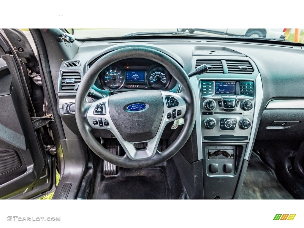 2013 Ford Explorer Police Interceptor AWD Dashboard Photos