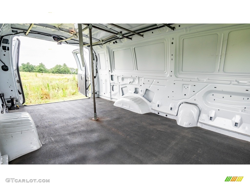 2014 E-Series Van E350 Cargo Van - Oxford White / Medium Flint photo #23