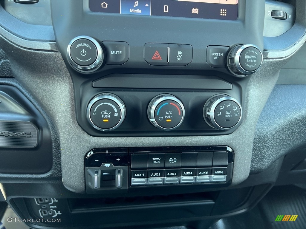 2023 Ram 3500 Tradesman Crew Cab 4x4 Controls Photo #146309258