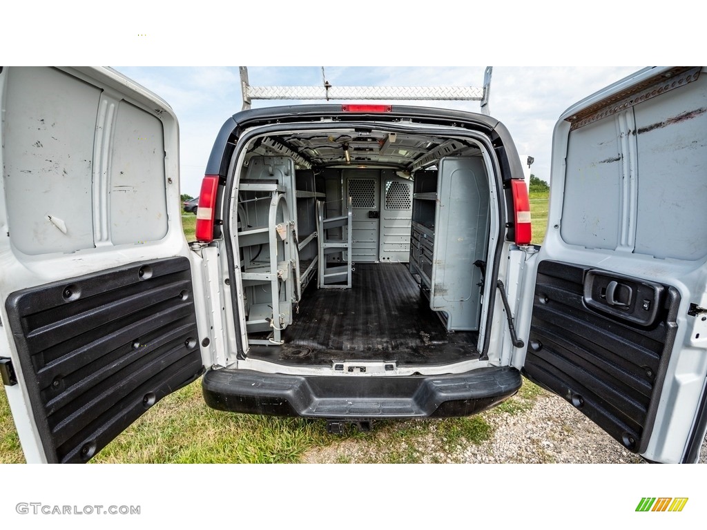 2015 Express 2500 Cargo WT - Summit White / Neutral photo #20