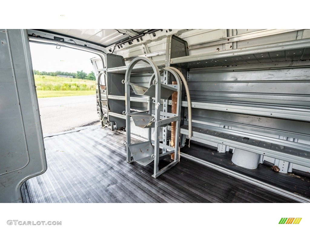 2015 Express 2500 Cargo WT - Summit White / Neutral photo #23