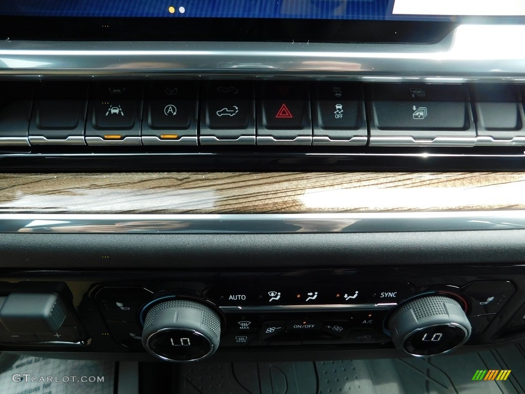 2023 Chevrolet Silverado 1500 RST Crew Cab 4x4 Controls Photo #146310893