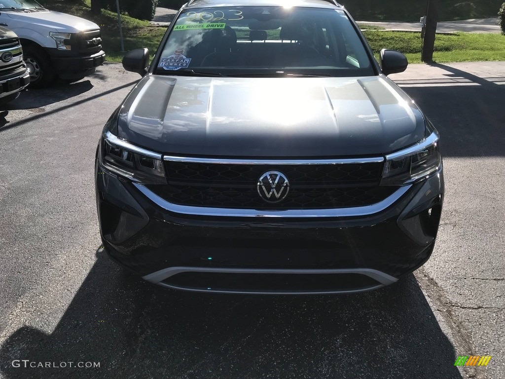 2023 Platinum Gray Metallic Volkswagen Taos S 4Motion 146305742 Photo