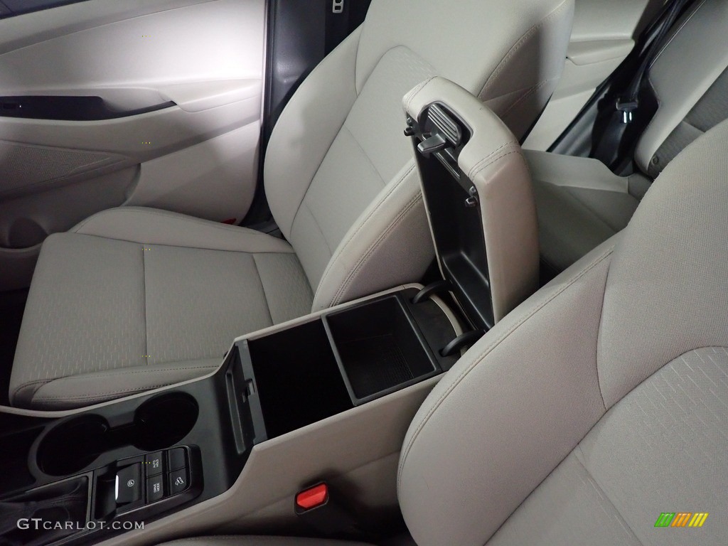 2019 Tucson SE AWD - Molten Silver / Gray photo #28