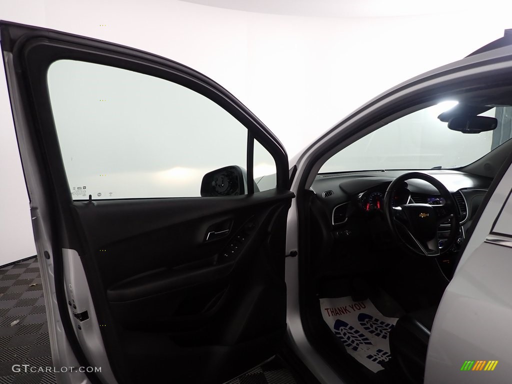 2020 Trax LT AWD - Silver Ice Metallic / Jet Black photo #11