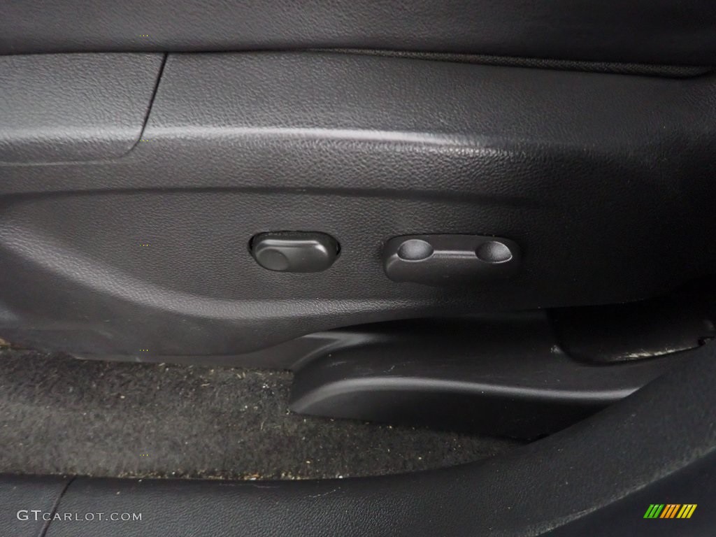 2020 Trax LT AWD - Silver Ice Metallic / Jet Black photo #13