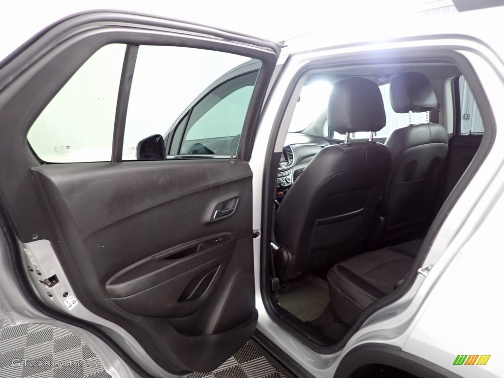 2020 Trax LT AWD - Silver Ice Metallic / Jet Black photo #21