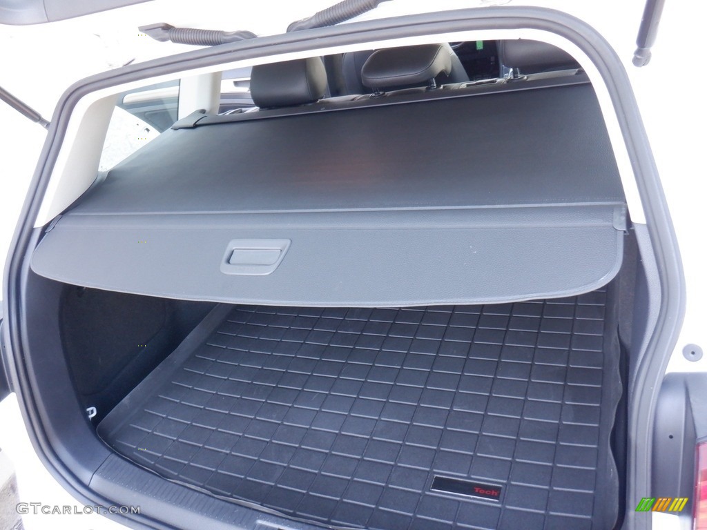 2018 Volkswagen Golf Alltrack SE 4Motion Trunk Photo #146313869